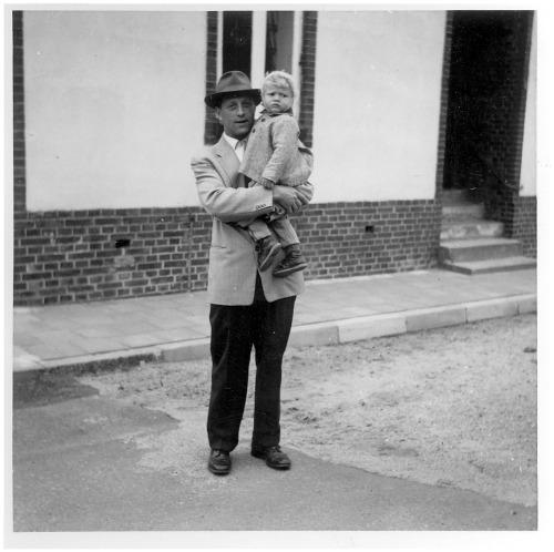 J&oslash;rgen Nielsen foran det gamle mejeri