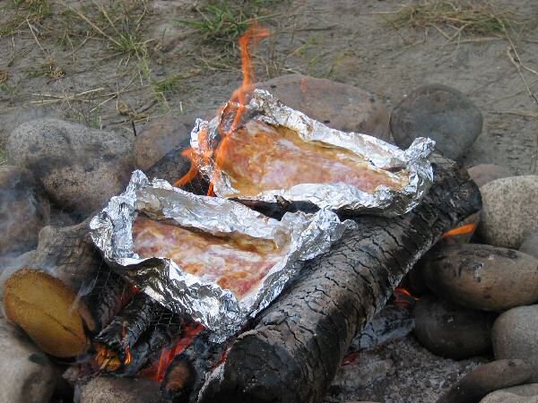 Laks over b&aring;let