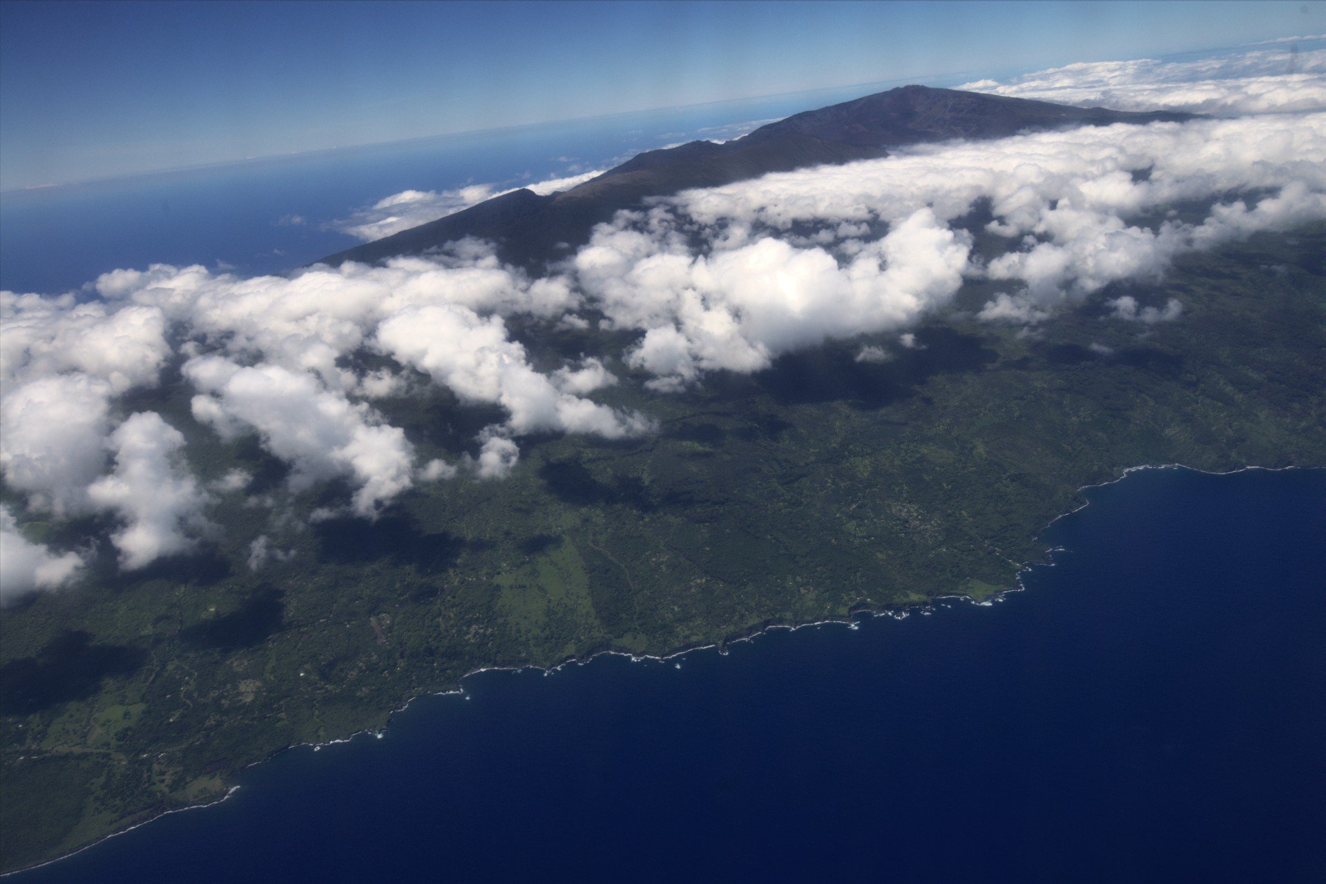 Maanelandskab af storknet lava