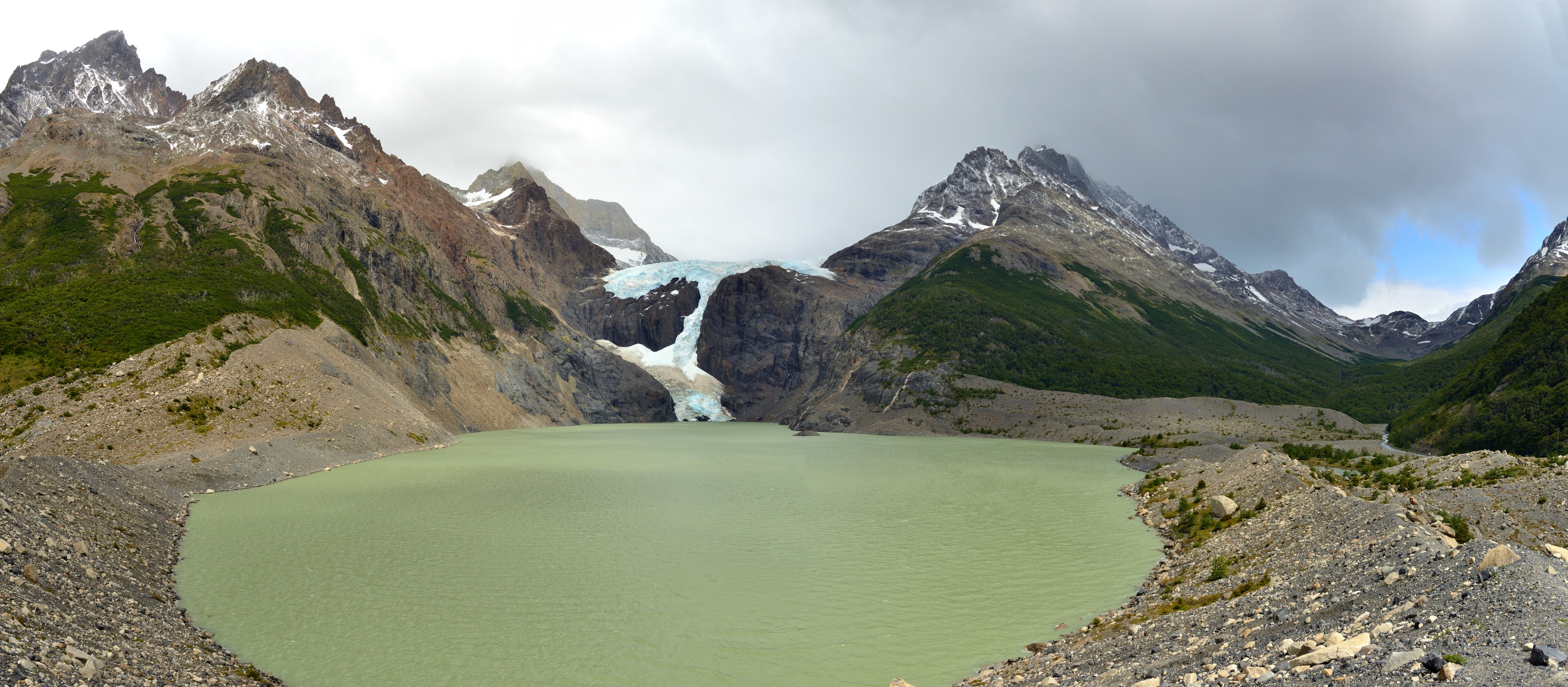 Panorama over El Chalt&eacute;n-omr&aring;det
