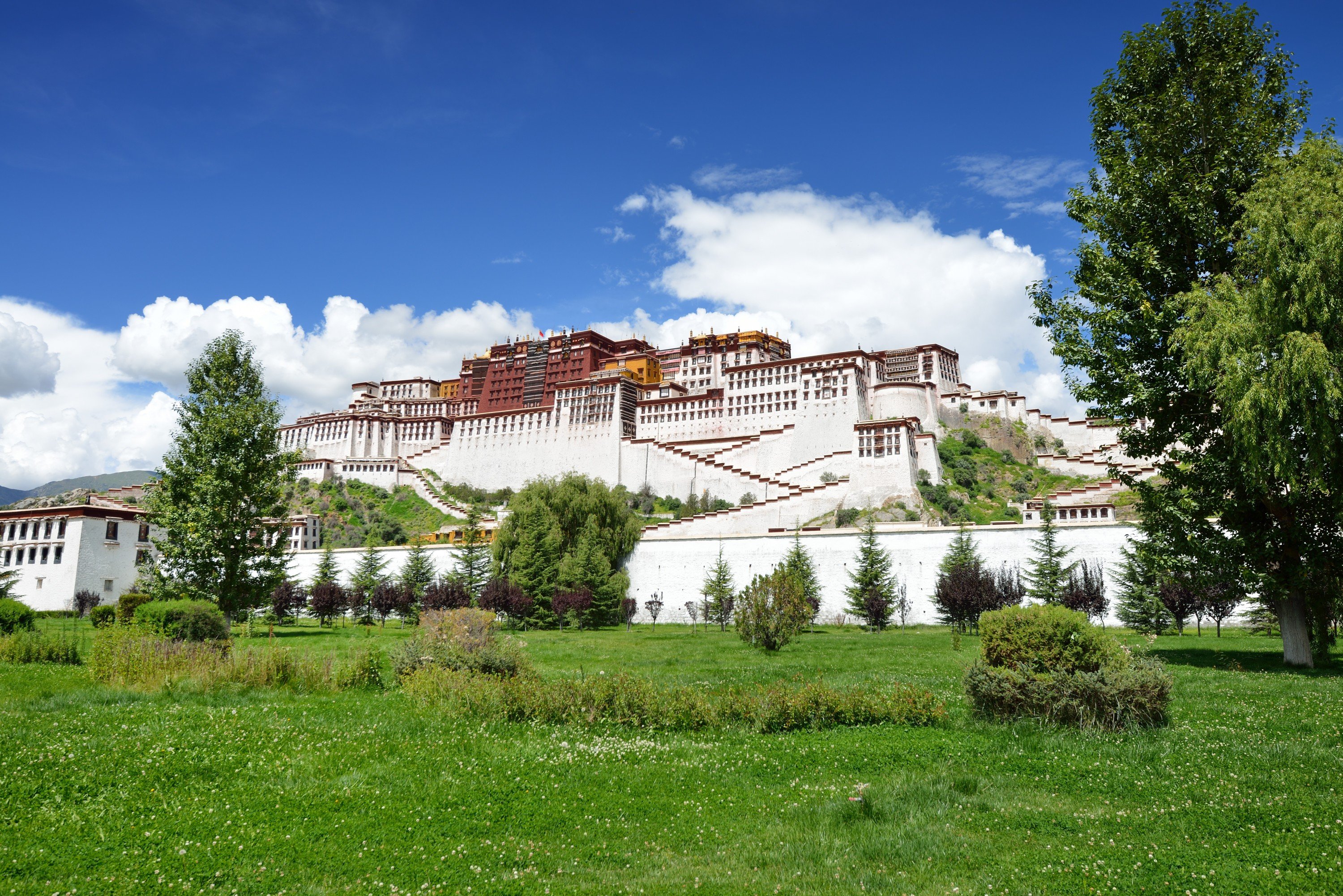 Potala Palace set tæt på