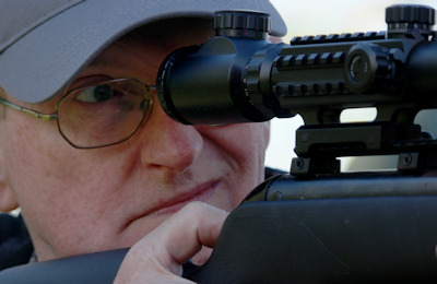 Frede — dyb koncentration med riffel på kortbane